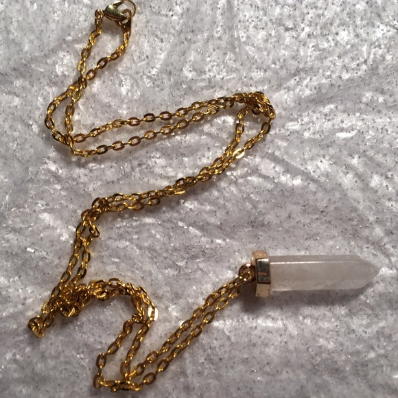 CLEAR QUARTZ CRYSTAL STONE BOHO PENDANT NECKLACE - Picture 2 of 3