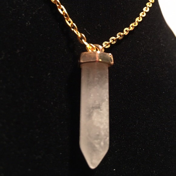 CLEAR QUARTZ CRYSTAL STONE BOHO PENDANT NECKLACE - Picture 3 of 3