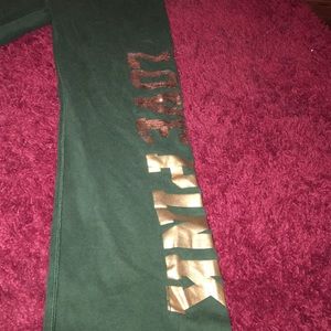 LOVE PINK GREEN BAY!