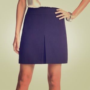 LAST CHANCE LOFT Navy Pleat Front Skirt Navy 0P