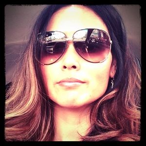 Meet your Posher, Christine