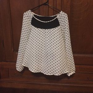 Black and white flowy blouse