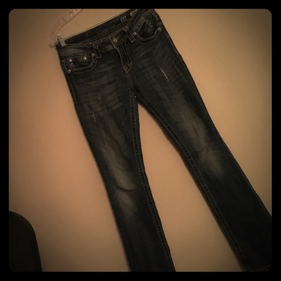 Some wear on bottoms.