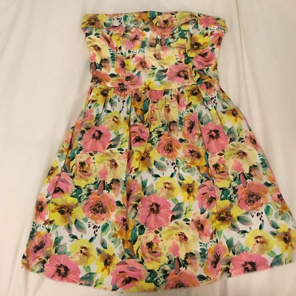 Cocktail Dress - Picture 1 of 4