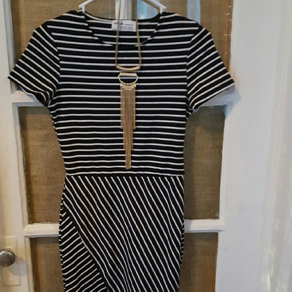 Bodycon dress from Zara - Picture 3 of 3