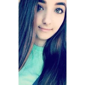 Meet your Posher, Nia