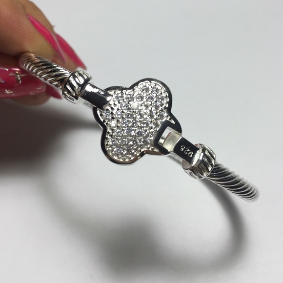 SOLD*Silver bangle with Rhinestone
