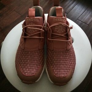 Reebok furylite new woven brand new w/box.