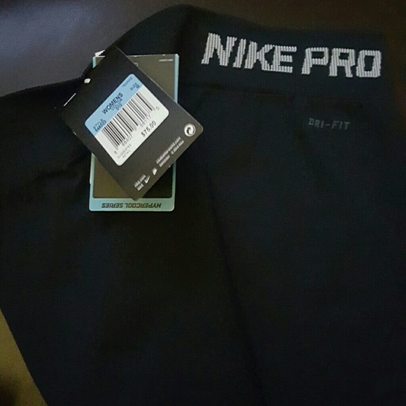 Dri-Fit Nike Pro - Picture 2 of 3