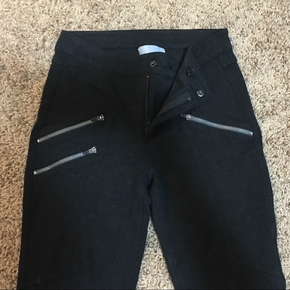 Athleta cute casual pant- stretchy