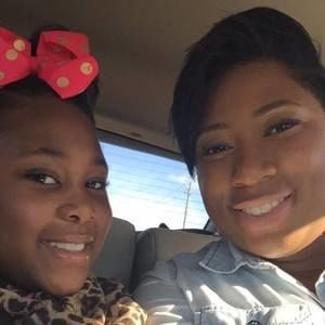 Meet your Posher, Ashia