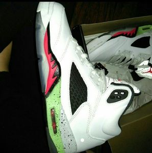 JORDAN POISON 5