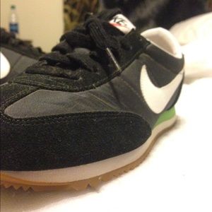 Nike girl Cortez (7.5)