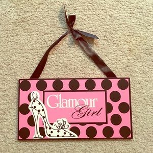 Glamour Girl wall decor
