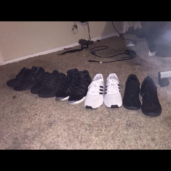 black huaraches, Jordan's, adida, yeezys - Picture 1 of 1