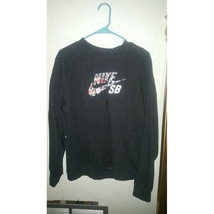 Nike SB sweater