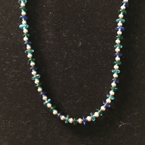 Necklace and earrings with multi colored blues - Picture 2 of 3