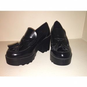 Black Platforms