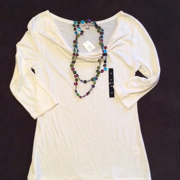 Closet Clearout ✨Banana Republic cowl neck tee