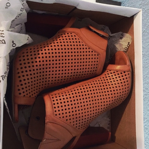 Booties - Picture 4 of 4