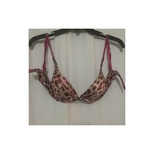 Victoria's Secret Miraculous Plunge Bra 32 B