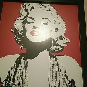 Meet your Posher, Camille