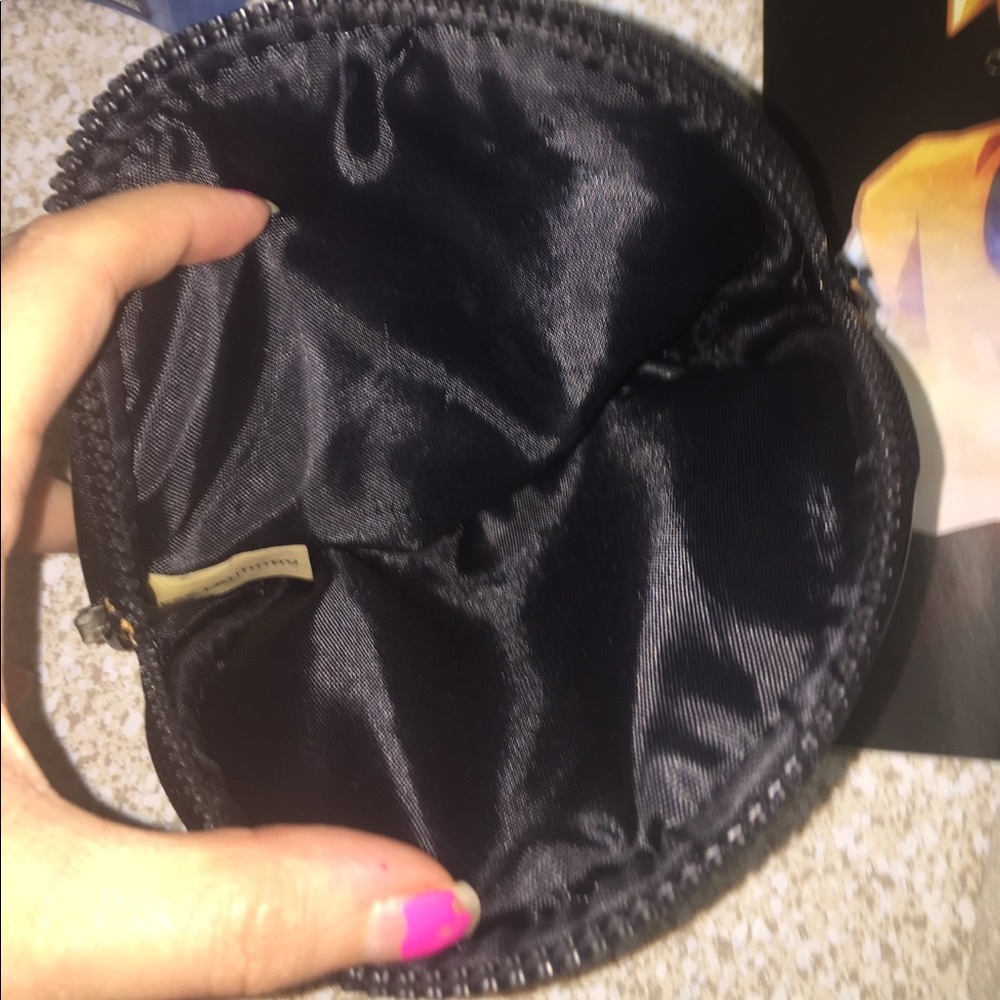 🎁Chinese laundry cosmetic bag - Picture 2 of 4