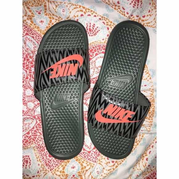 slides .
