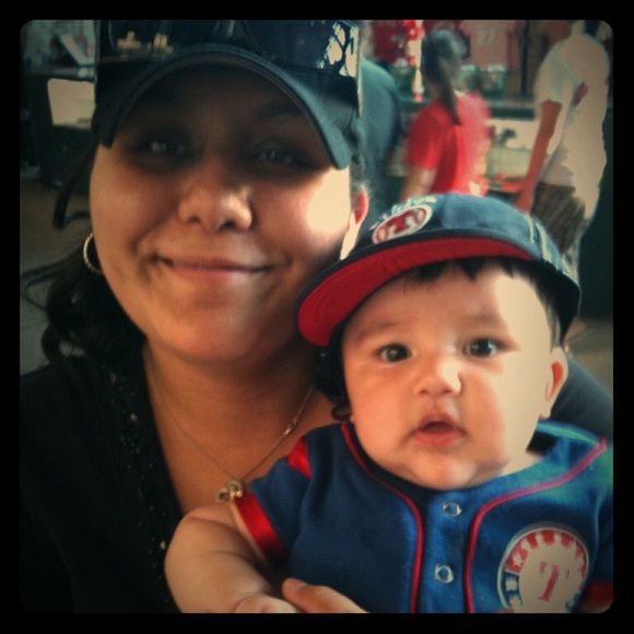 Meet your Posher, Cassandra - Picture 1 of 1