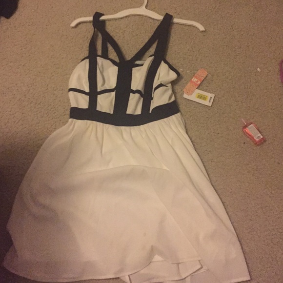 Black & white junior dress