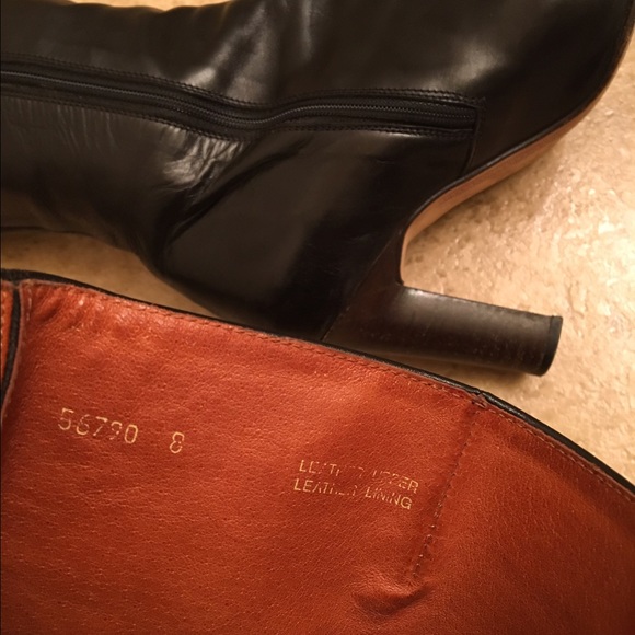 J CREW LEATHER BOOTS - Picture 2 of 4