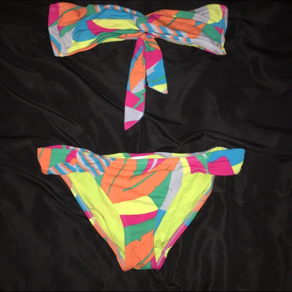 cute colorful bikini 👙