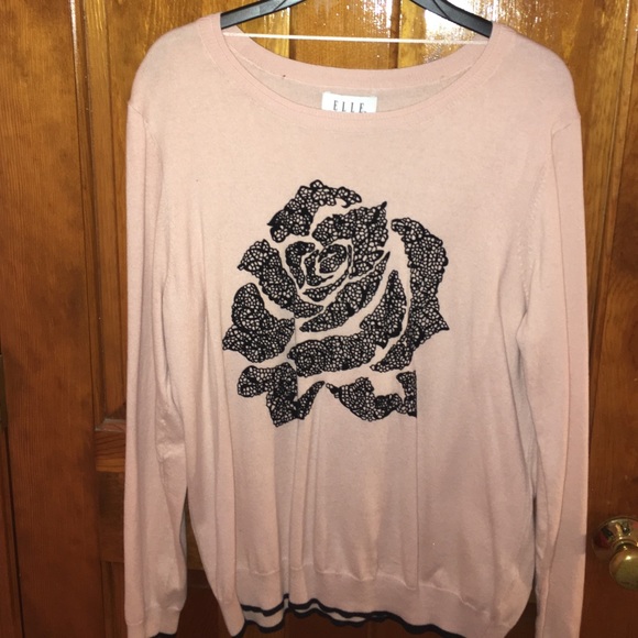 Long-sleeved baby pink sweater