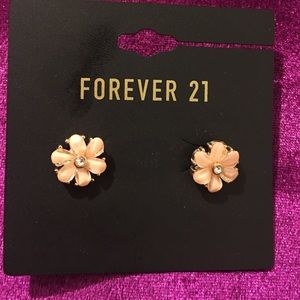 Cute pink flowers earrings