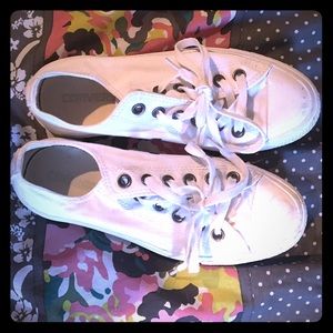 NIGHT SALE All white converse