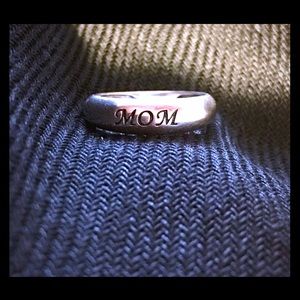 🌟💍Beautiful Silver Mom Ring💍🌟