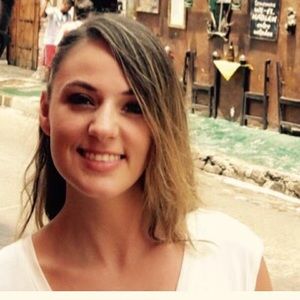 Meet your Posher, Christina