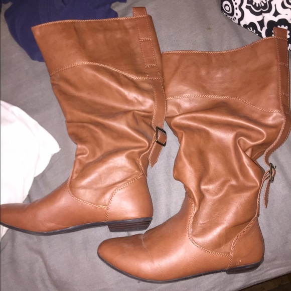 Fall boots - Picture 1 of 2