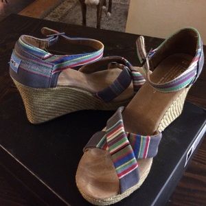Toms Size 9 Multi color wedge! Worn once!