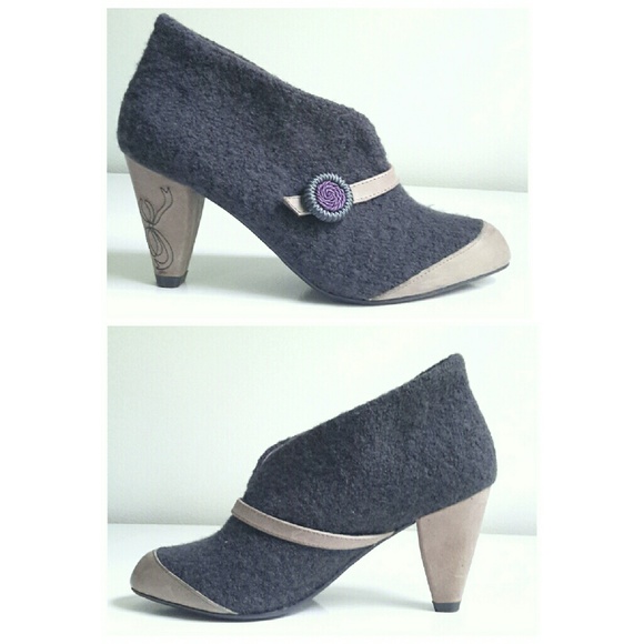 NIB Poetic Licence "Open For Business Bootie" Gray - Picture 2 of 4