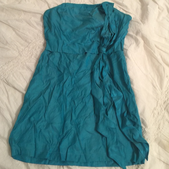 Turquoise strapless blouse with bow accent - Picture 1 of 1