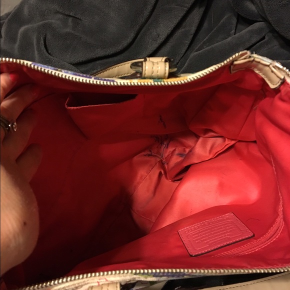 Large Coach purse - Picture 3 of 4