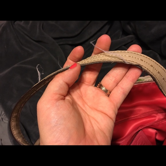 Large Coach purse - Picture 4 of 4