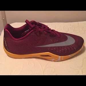 Mens Nike Hyperlive shoes