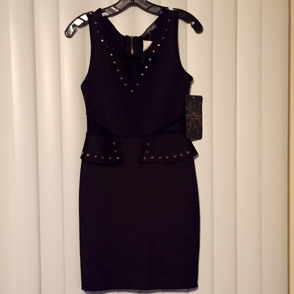 Black dress with gold accessories ♠️🔆