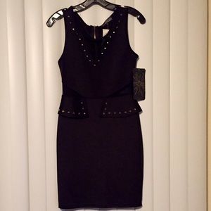 Black dress with gold accessories ♠️🔆