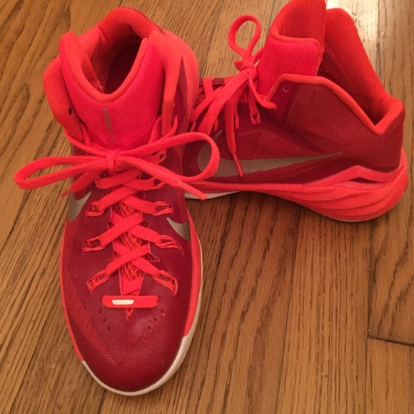 Nike Hyperdunks - Picture 1 of 2