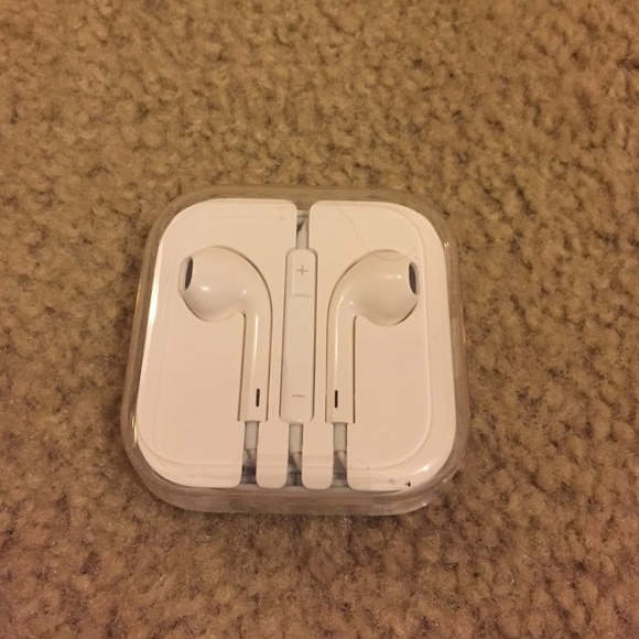 Apple headphones, never opened