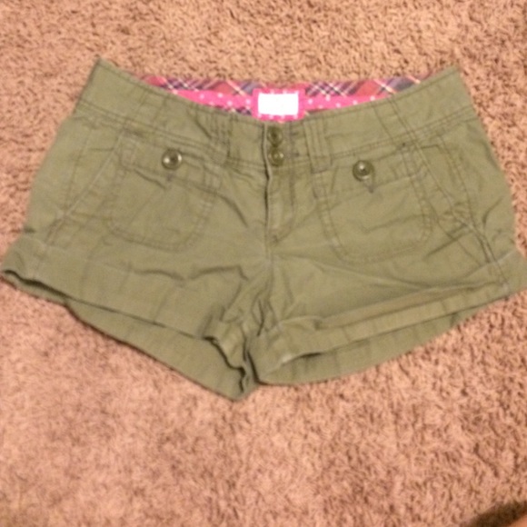 FLASH SALE! Army green shorties