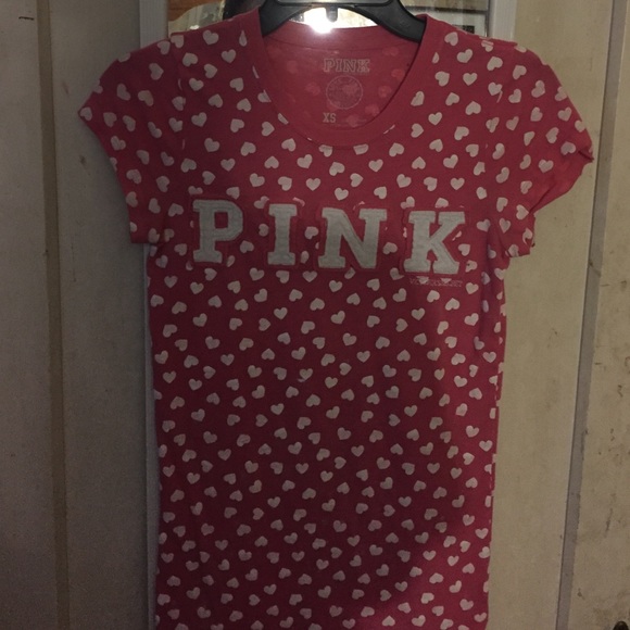 VS pink tee fitted
